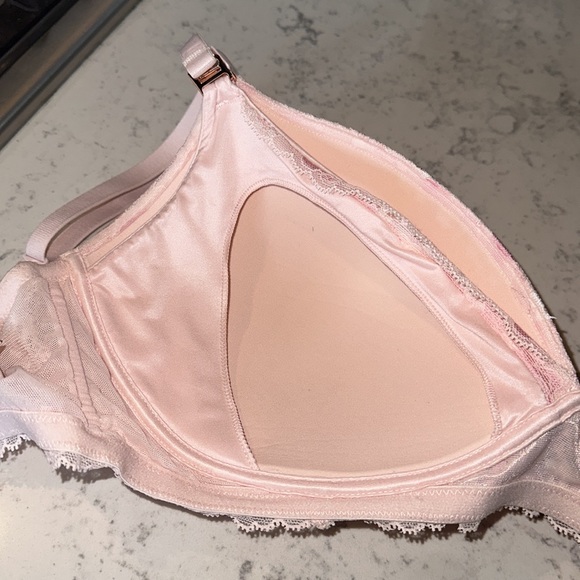 Victoria’s Secret-Body by Victoria nursing bra no wire Pink Lace 36DDD EUC - Picture 6 of 14
